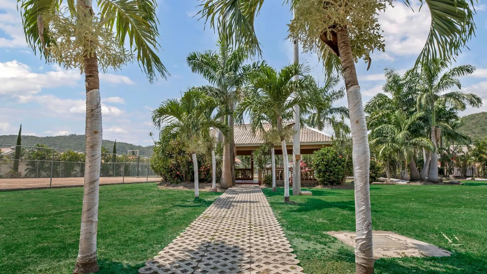Hotel Suzanne'S Sogno Ellis Caymanas 0*,  Jamajka