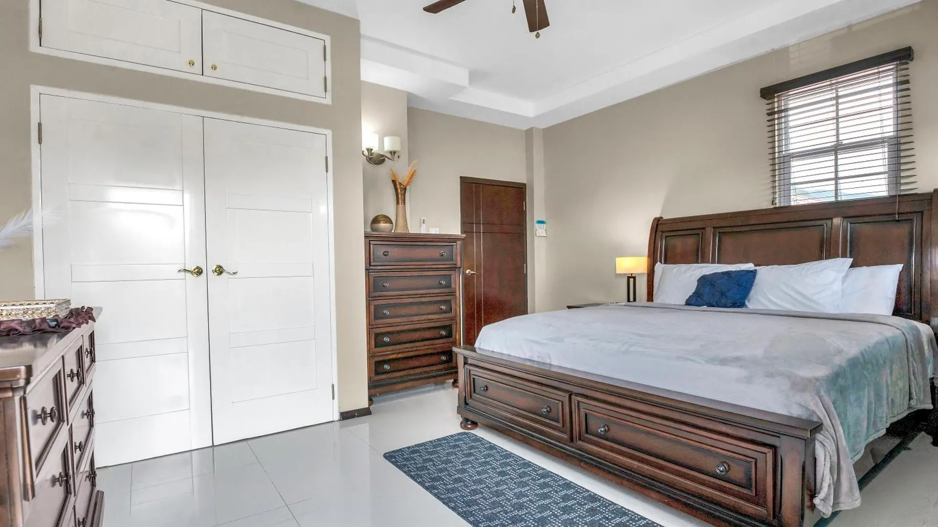 Suzanne'S Sogno Hotel Ellis Caymanas 0*,